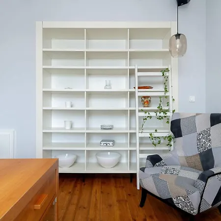 Bright Slupecka With Parking In By Renters Poznan