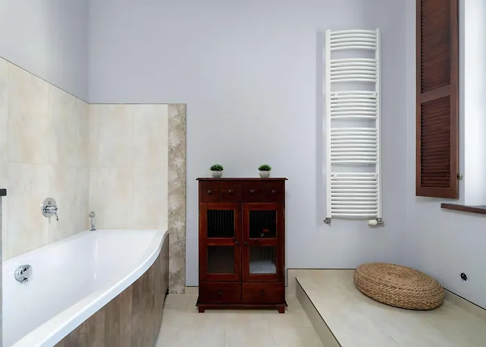 Apartment Bright Slupecka With Parking In By Renters